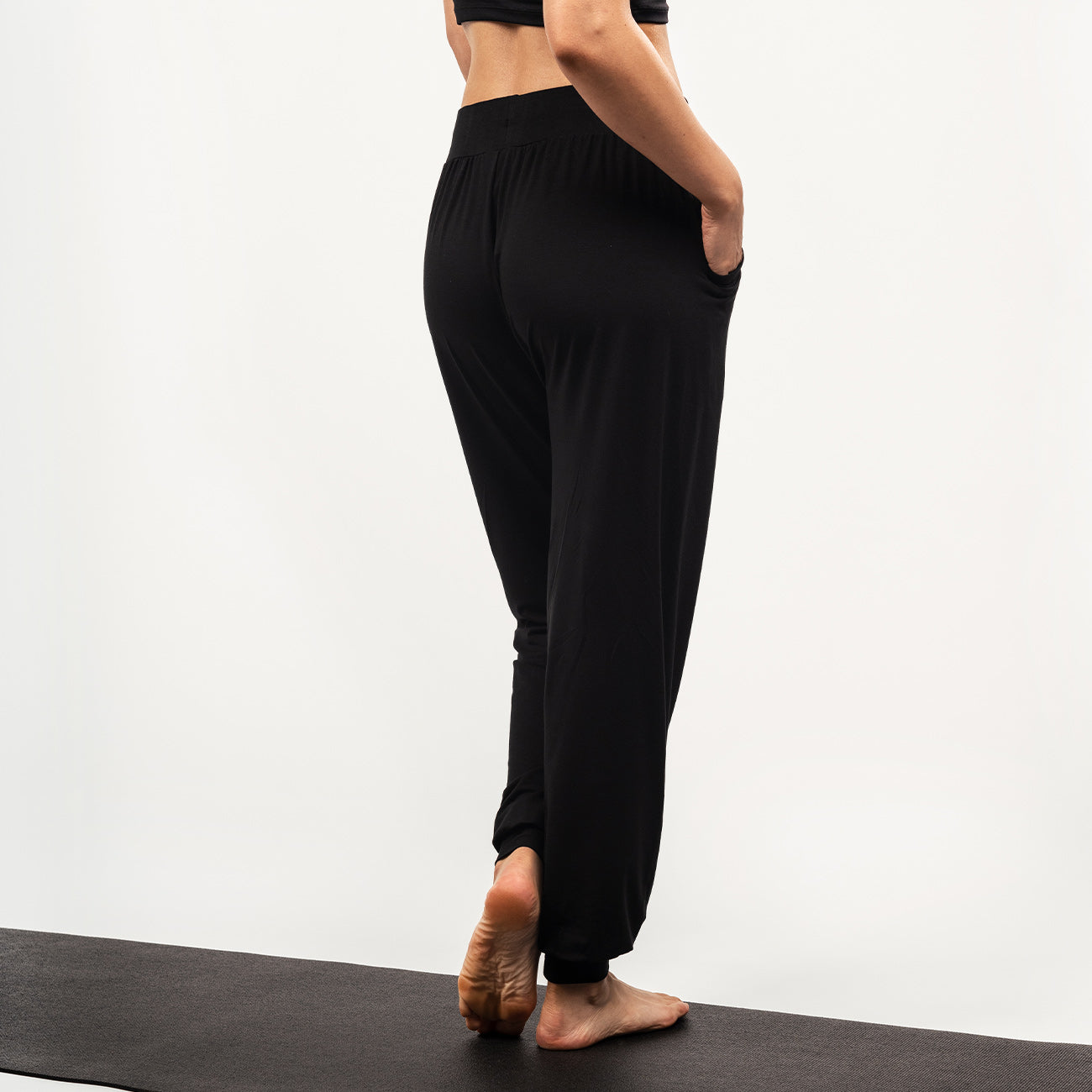 Long Loose Flow Pants - Black Yogahose Curare   