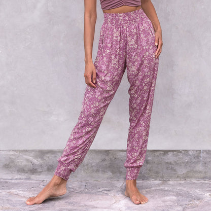 Jaya Organics Yogahose Ananda - Carmine Flowers   