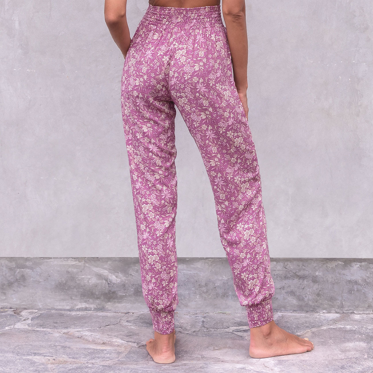 Jaya Organics Yogahose Ananda - Carmine Flowers   