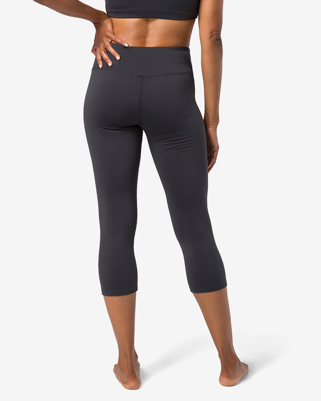 Dhara Capri Leggings - Phantom Leggings Manduka   