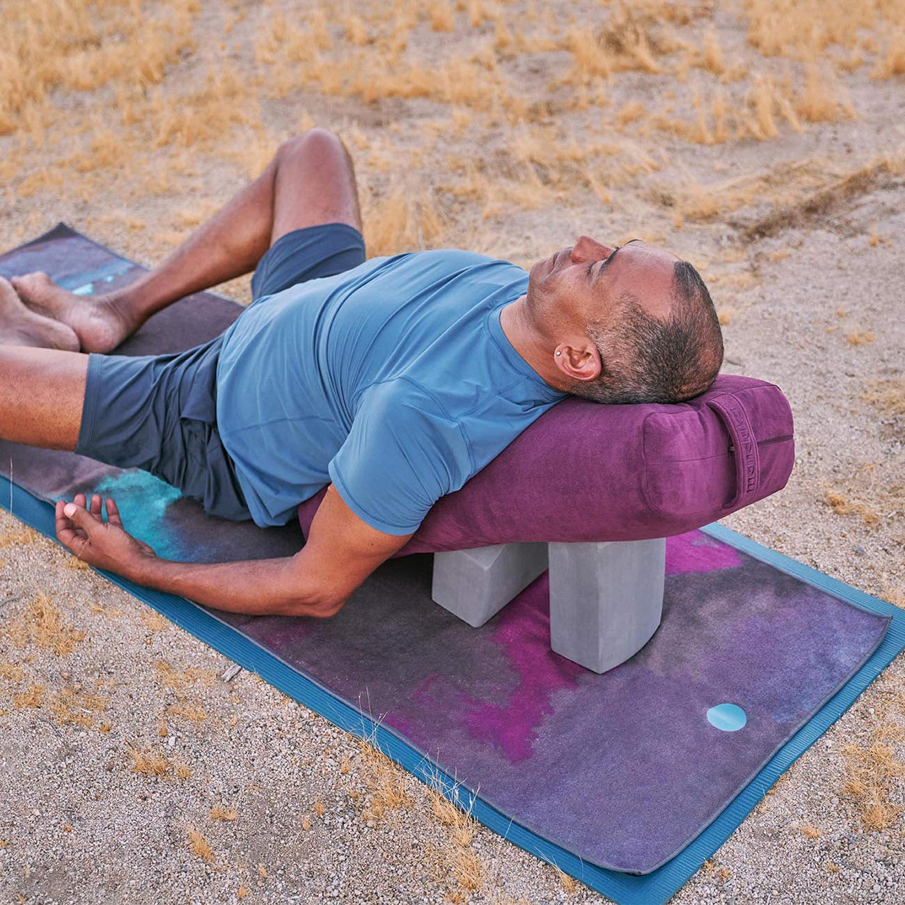 Manduka Yoga Bolster Eckig - Indulge   