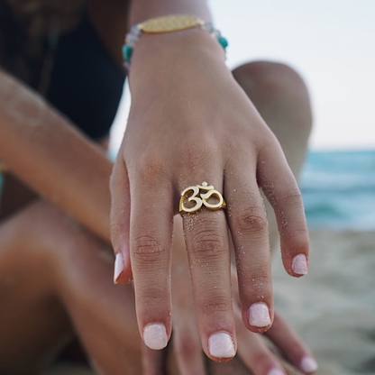 OM Ring Gold