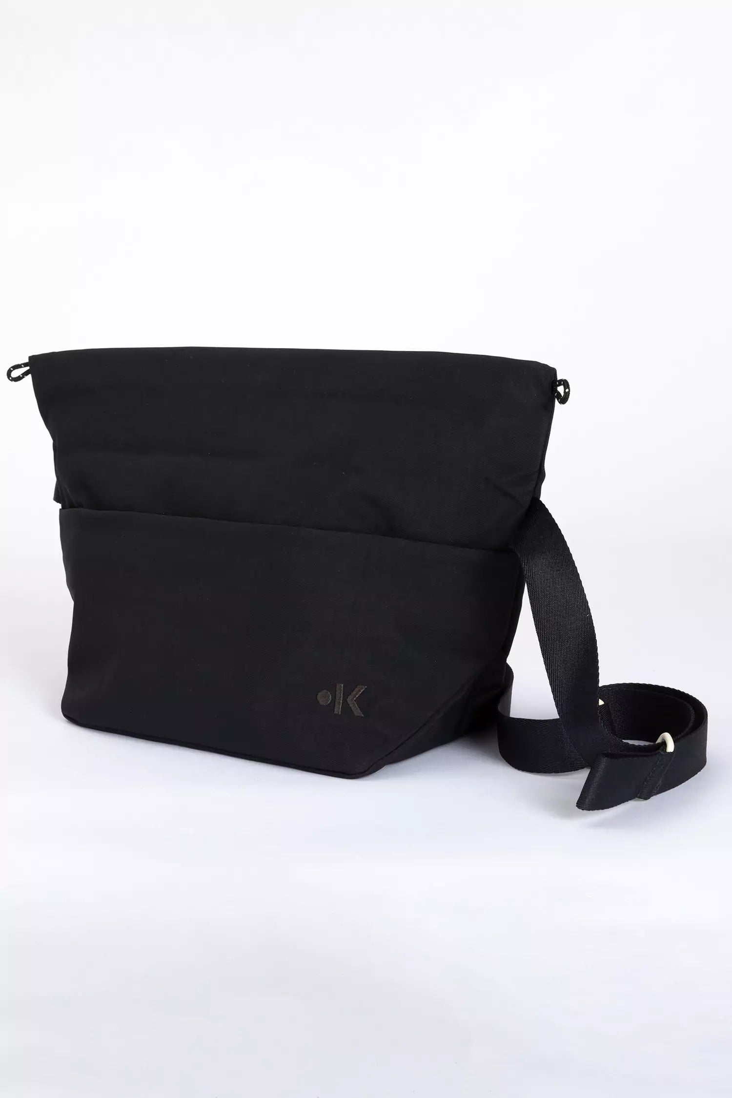 Sling Bag TAAVI - Raven