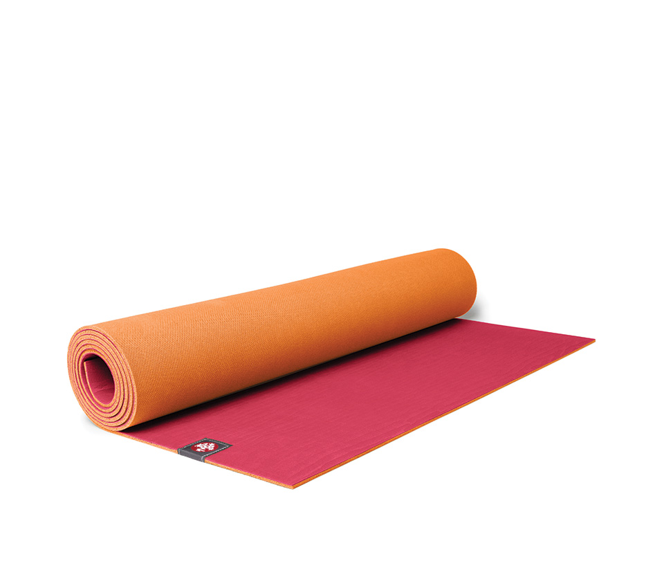IUGA Yoga Mat Non Slip Textured Surface, Reversible Dual Color, Eco  Friendly Yoga Mat with Carrying Strap, Thick Exercise & Workout Mat for Yoga,  Pilates and Fitness (72x 24x 6mm), Mats 